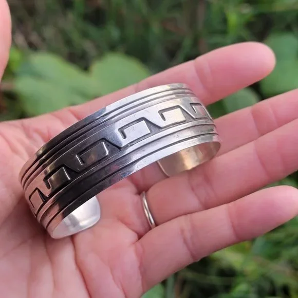 Outstanding vintage Native American handmade 925 sterling silver engraved water